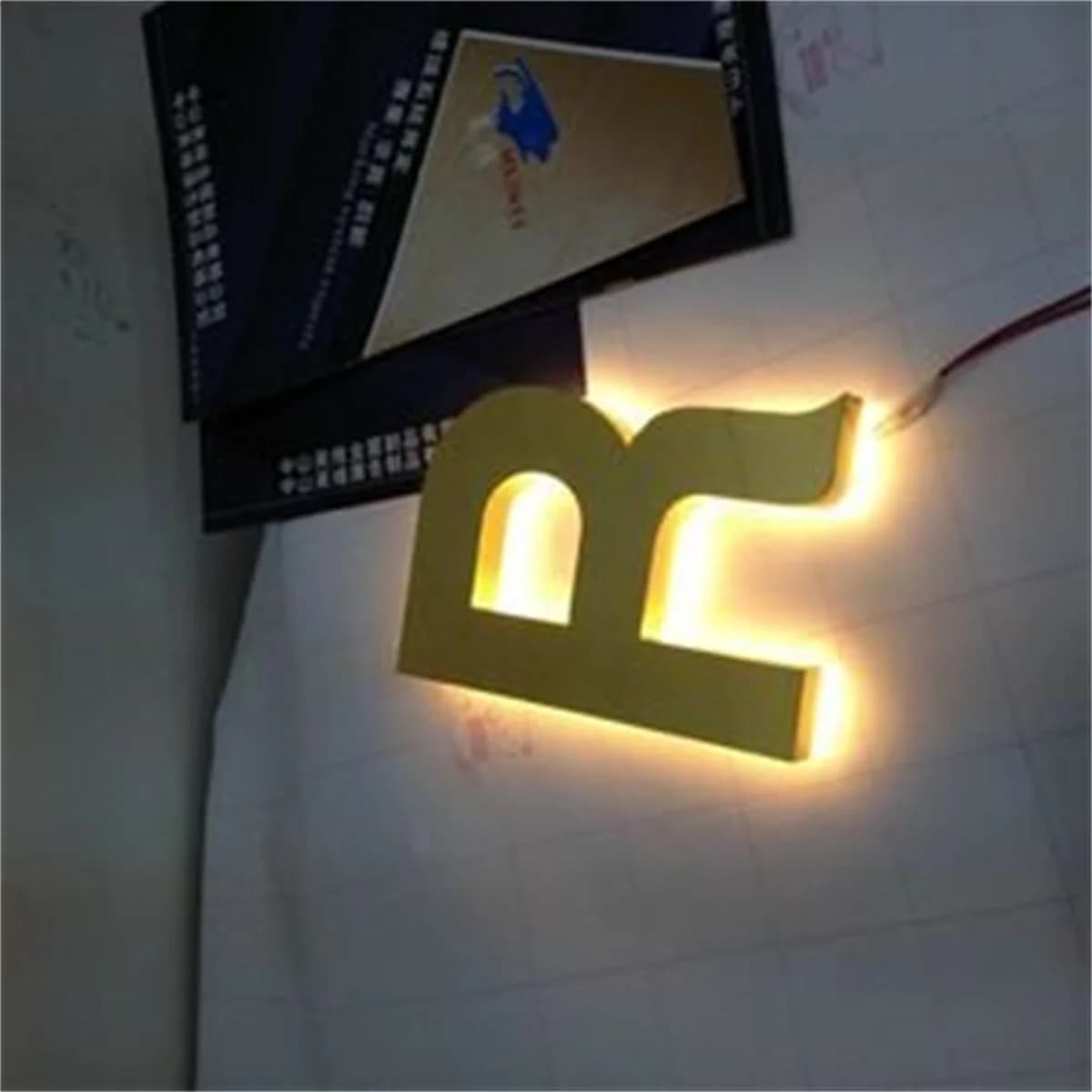 Decoración de letras Led para exteriores, placa de dirección de Metal 3D, letrero personalizado, Halo retroiluminado, número de casa iluminado