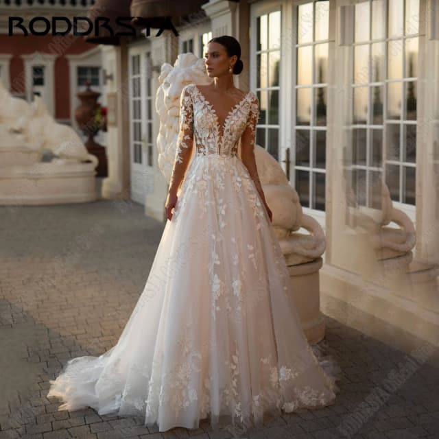 RODDRSYA vestido de novia de manga larga de lujo personalizado, de línea A Apliques de encaje, cuello redondo, tul suave, vestido de novia bohemio, tren de barridoRoddsya personaliza vestidos de novia de manga larga de