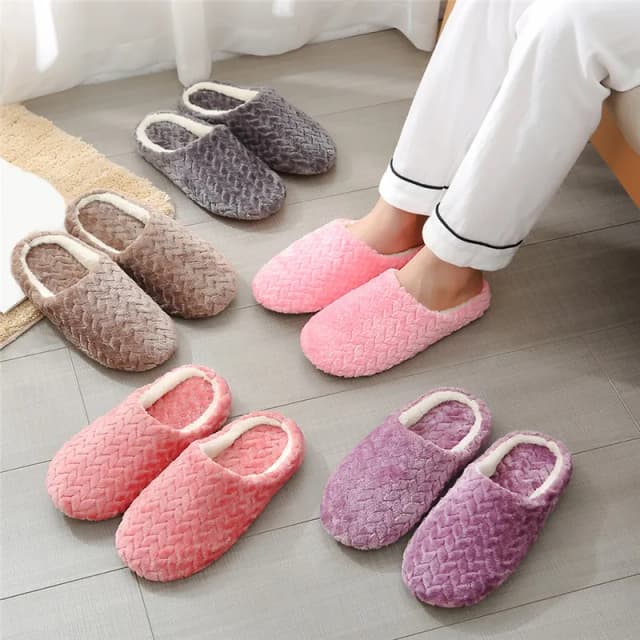 Zapatillas de casa de piel para mujer, zapatos de piso de espuma viscoelástica, antideslizantes, suaves y cálidos, de dibujos animados de gato, para dormitorio interior, hombres, parejas, niños y niñas, Invierno