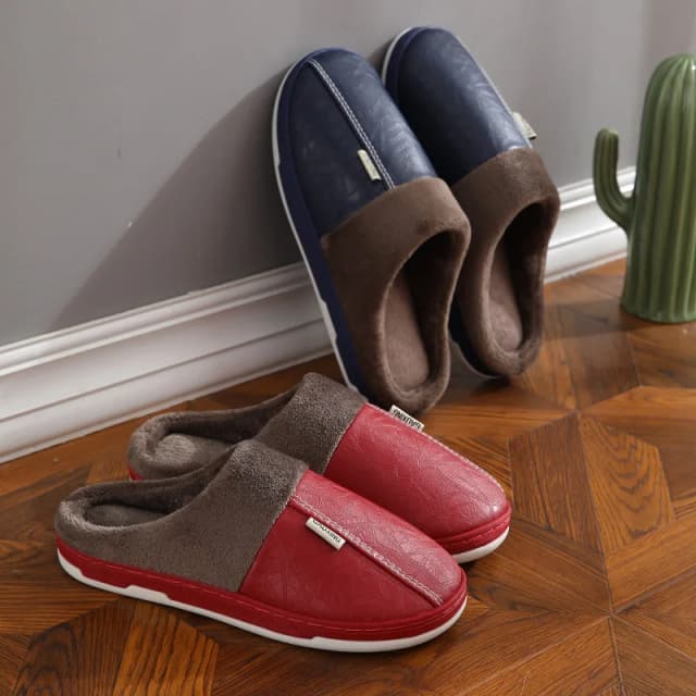 Zapatillas informales para hombre, zapatillas de interior de cuero PU para mujer, casa impermeable, pantuflas de piel cálidas para el hogar, zapatos para parejas, zapatos deslizantes esponjosos para parejas