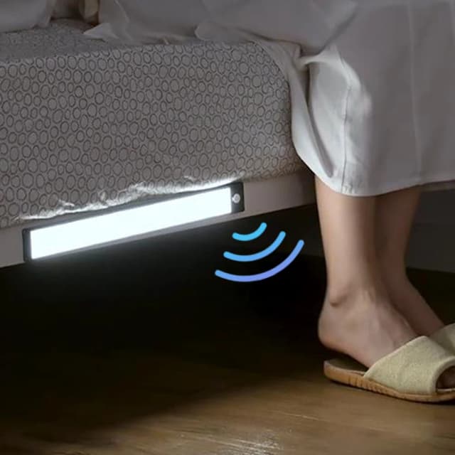 Luz LED con Sensor de movimiento, luz nocturna inalámbrica USB para debajo del gabinete, cocina, dormitorio, armario, Sensor, iluminación interior